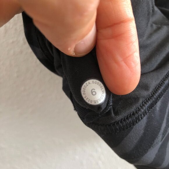 LULULEMON Wunder Train Long-Line Bra Size 6 Medium Support, C/D Cups - Picture 7 of 9